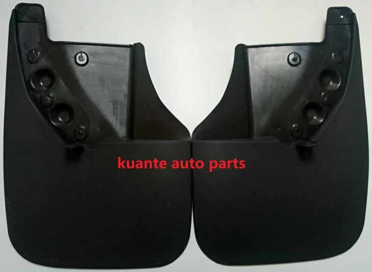 Кални кални от Toyota Tundra от 2006 г.